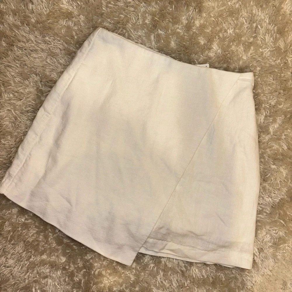Abercrombie Scarlett White Linen Wrap Mini Skort